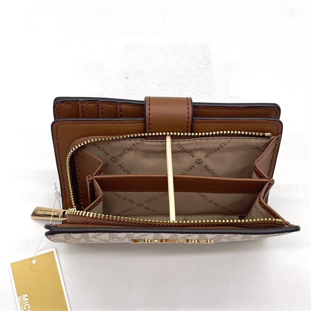 Michael Kors Medium Bifold Zip Corner Wallet - Picture 7 of 8